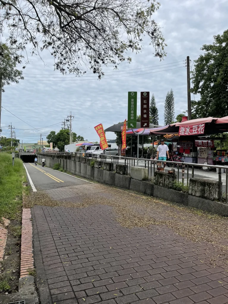 騎往東勢客家文化園區