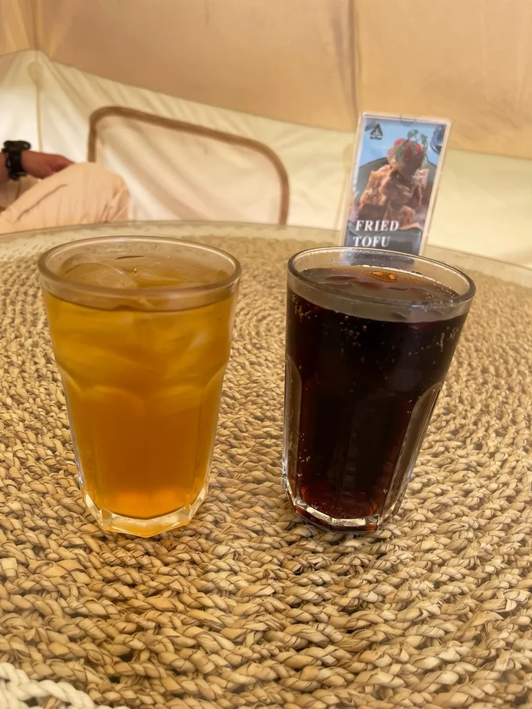 無糖綠茶及可樂