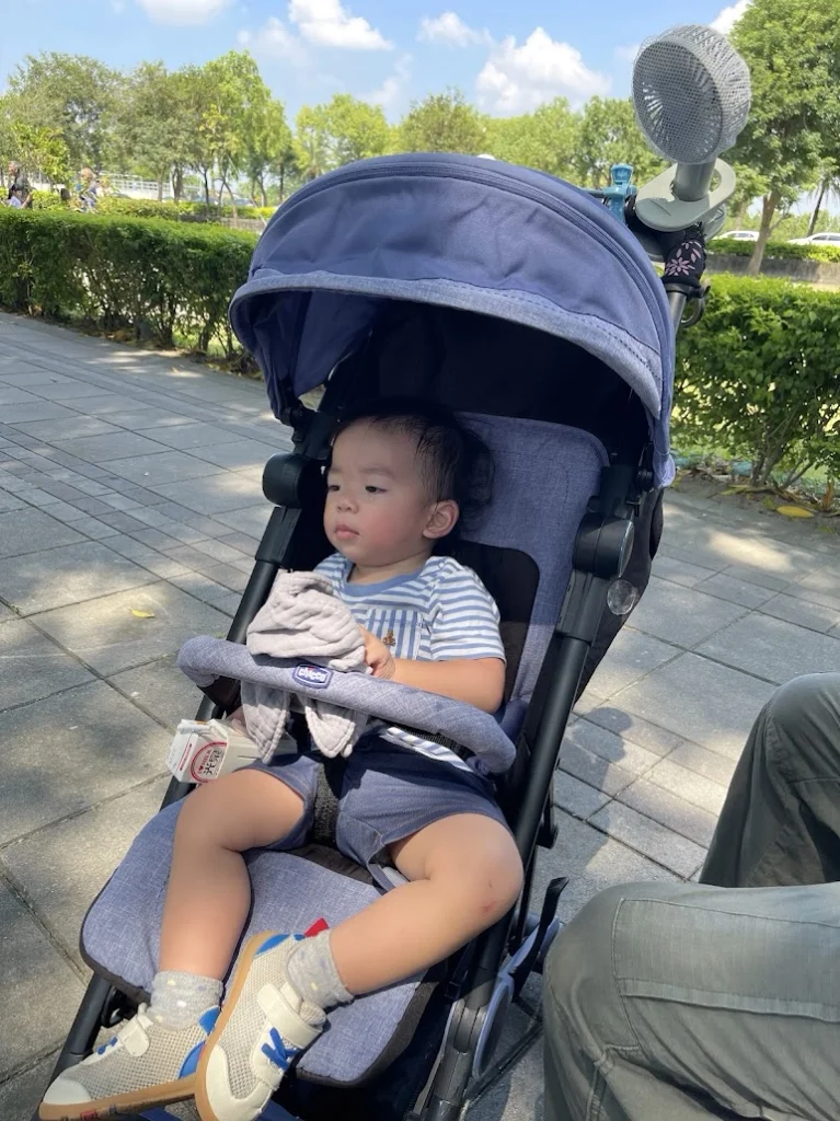 帶幼兒來古坑綠色隧道,我會建議帶推車
